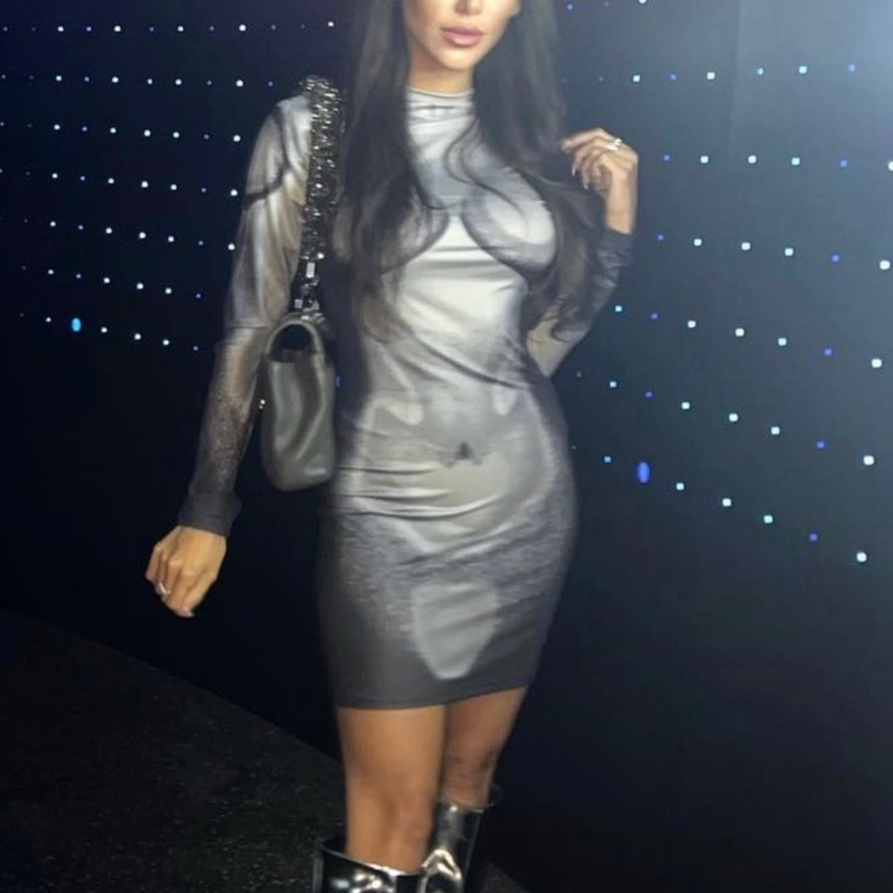 Grey body print dress